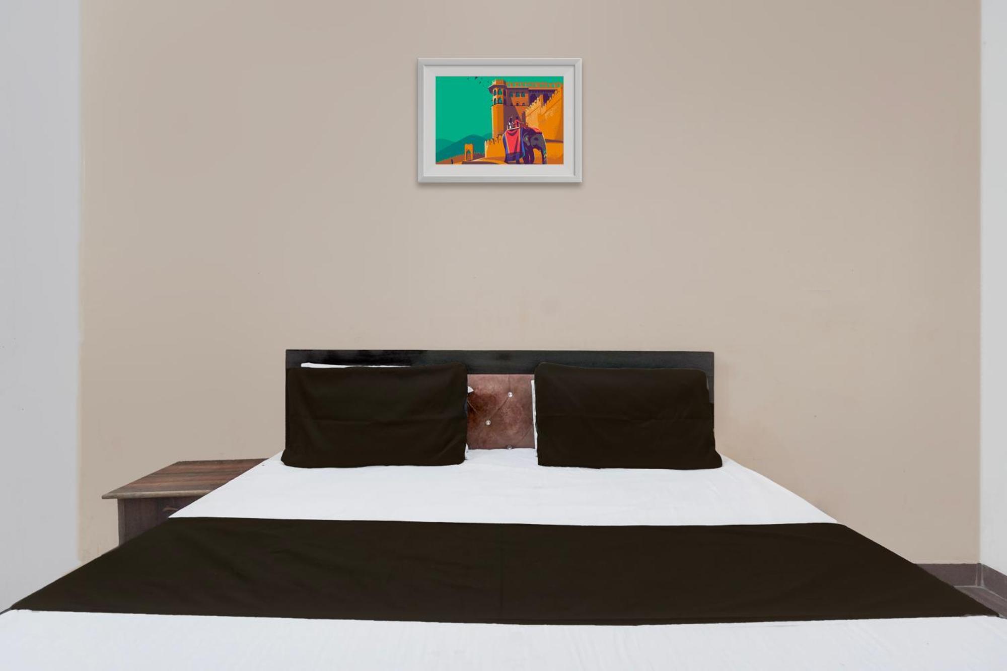 Oyo Hotel Maharaja Palace Meerut Eksteriør bilde