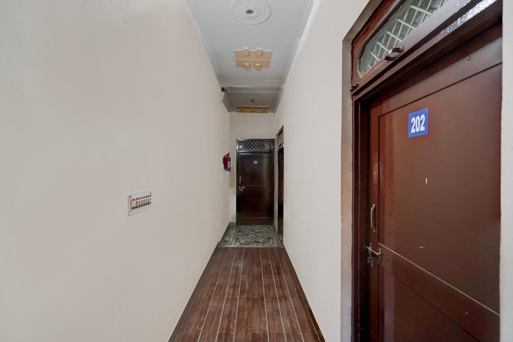 Oyo Hotel Maharaja Palace Meerut Eksteriør bilde